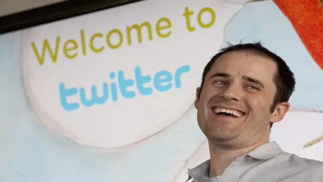 Twitter CEO steps down