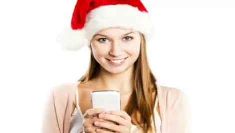 One-third of Kiwis use smartphones for Christmas shopping