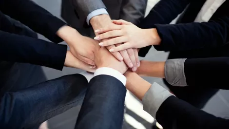 Fronde enters partnership with Vic-based football club