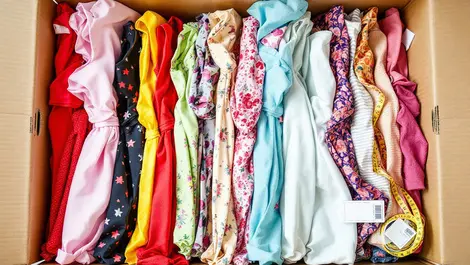 Dresses & jumpsuits top returns as Aussies shop online